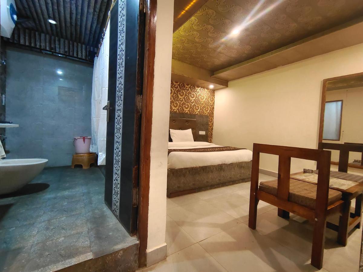 Mountain Zest-Simla Royale Near Mall Road-Free Pickup From Railway Station Simla 外观 照片